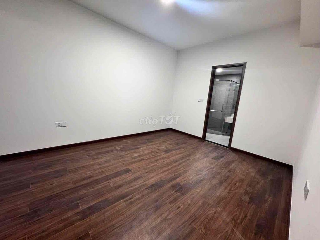 Renting Akari City apartment 2 bedroom 2 basic toilets