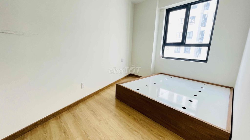 The rare stuff -- renting two bedrooms 5.5 million a month -- Satigon Intela -- right now.