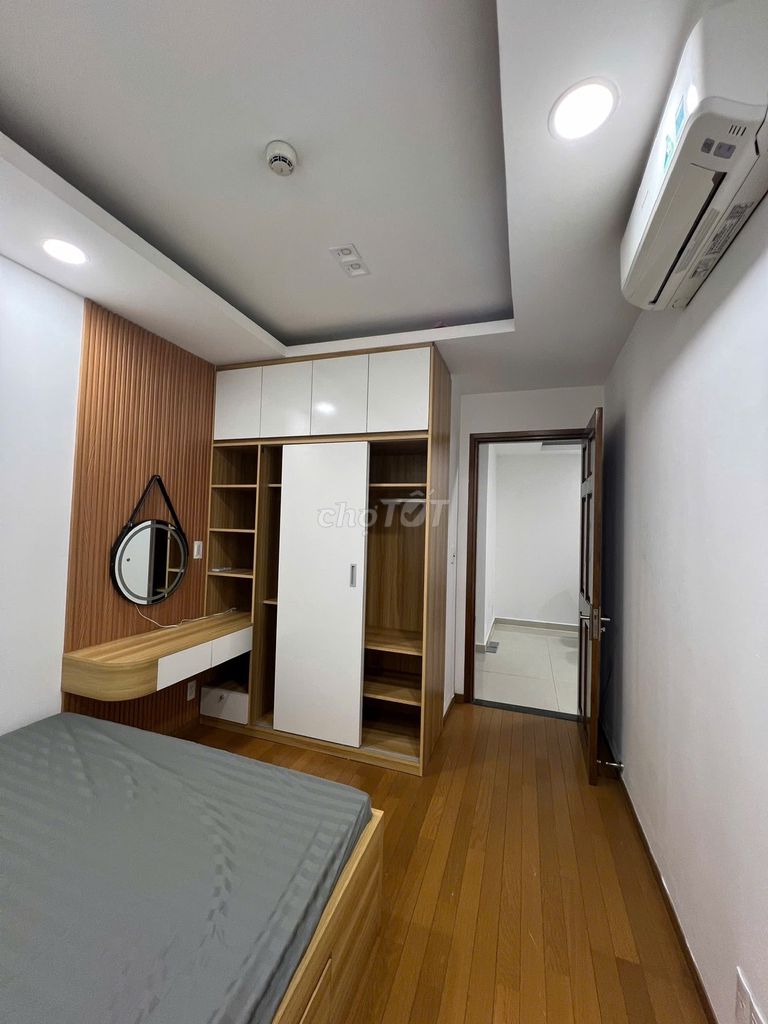 Very rare! Only 14 million-- 2 bedrooms 2 Sky Center Phổ Quang toilet -- see the house today.