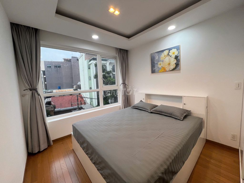 Very rare! Only 14 million-- 2 bedrooms 2 Sky Center Phổ Quang toilet -- see the house today.