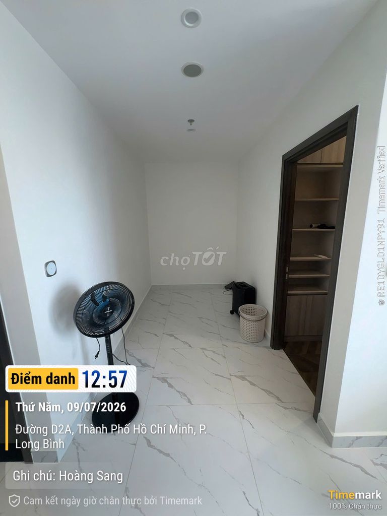 Rent The Opus One a bedroom plus 55 meters2, a view of Vinjeonders Park.