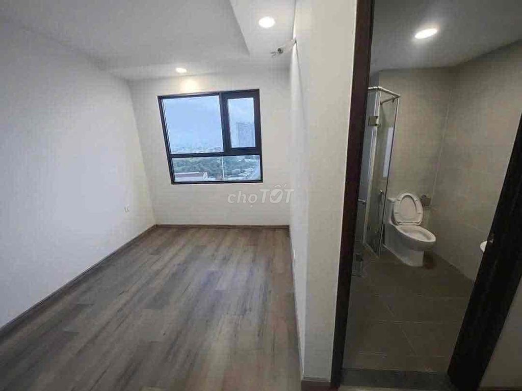 Rent the apartment. 3 bedrooms. The pegasite2 14 million a month.