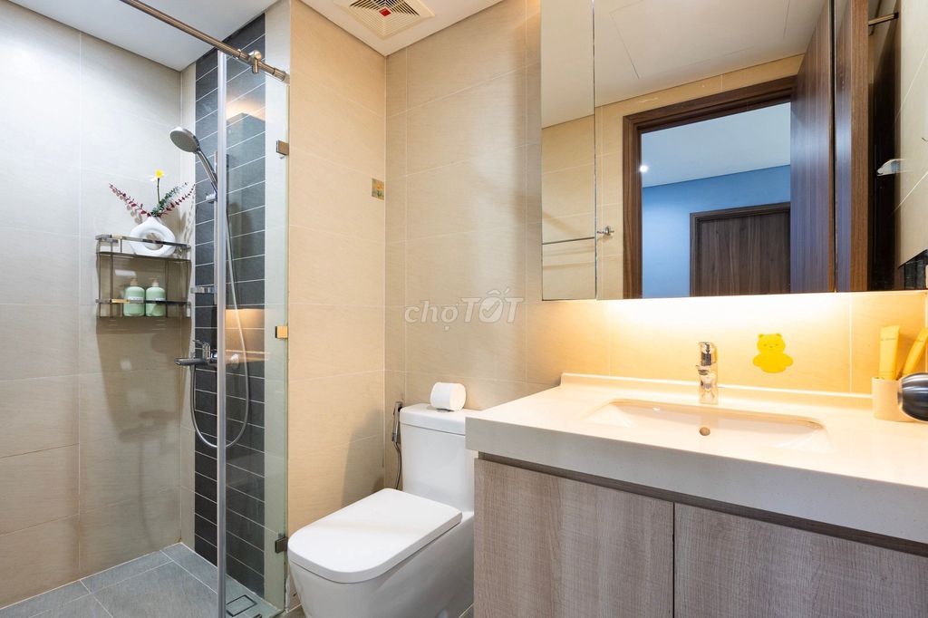 Rent the capital of centrosa one bedroom plus, full interior, beautiful view, 20 million floors high.
