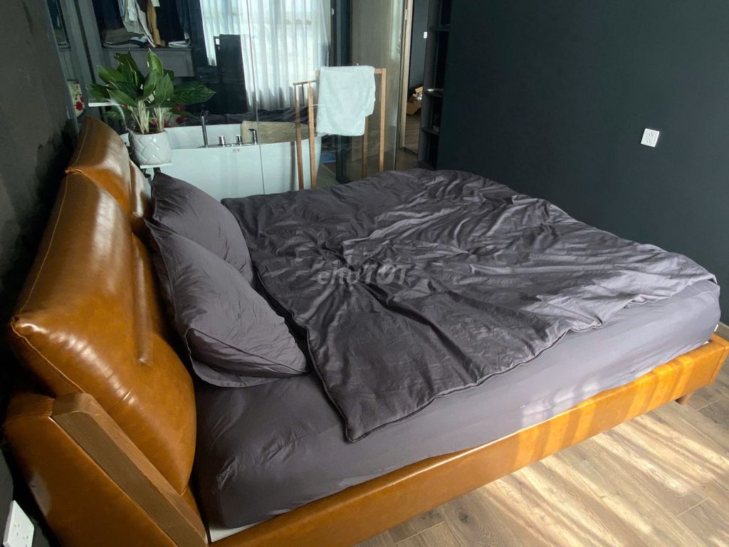 -sky89 rented three bedrooms. - Two hundred and twenty-two feet of high-level furniture.