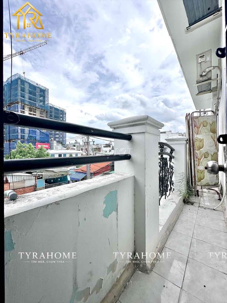 apartment 1 bedroom - kitchen cup - balcon - full interior - right in the heart of bt district