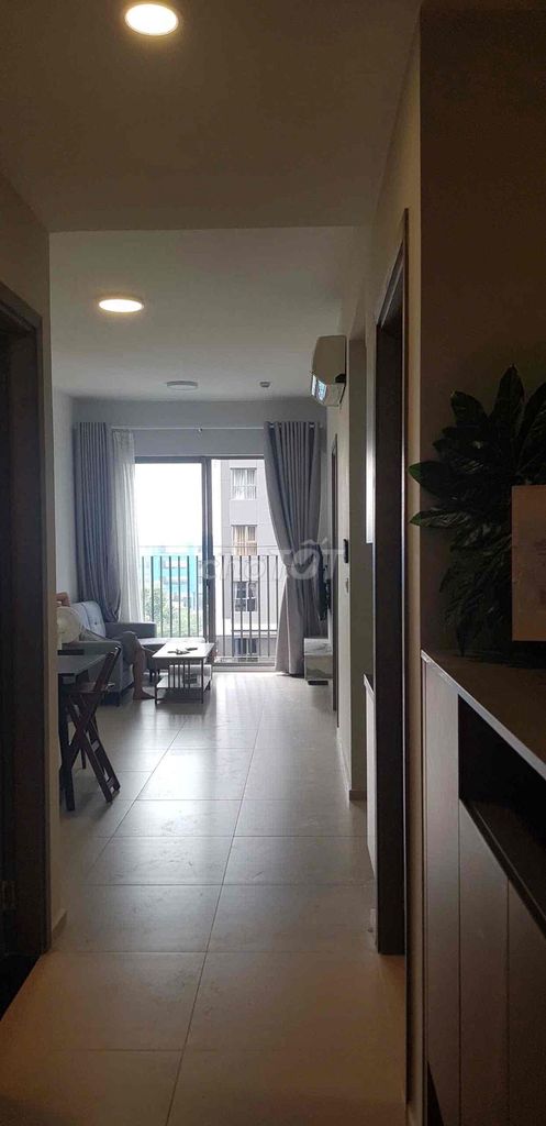We'll rent 3rd bedroom with 170 meters of gardening. The rent is only $1.7 million a month.