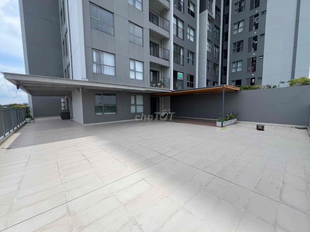 We'll rent 3rd bedroom with 170 meters of gardening. The rent is only $1.7 million a month.