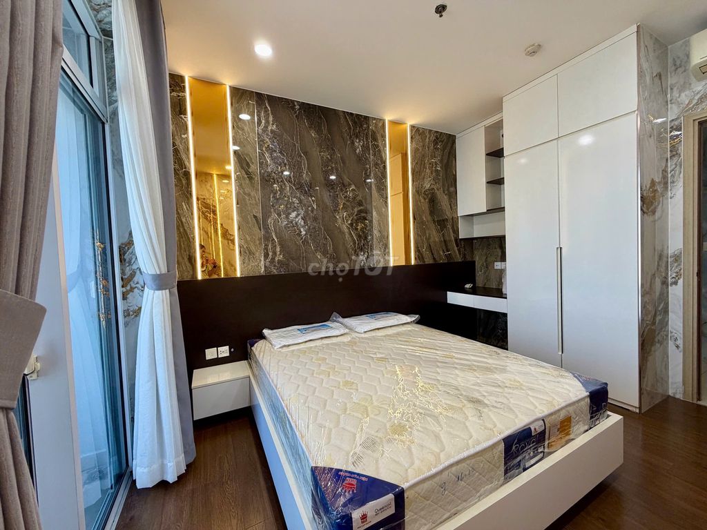 Renting The Prince 1 bedroom equals 15 million. 2 bedrooms=18 million. 3 bedrooms =23 million.