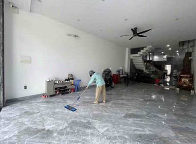 Real house. Bàu Cát 2 for rent.