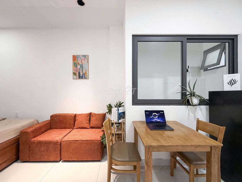 The perfect room is right near the most modern airport. Project 29 yen.
