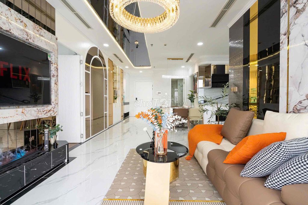 He rents his Laomes apartment. One bedroom to four great, exclusive bedrooms.