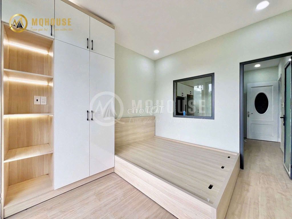 A new Bancony Bedroom -- just Phan Đăng Lưu, Bình Thạnh, for a long lease.
