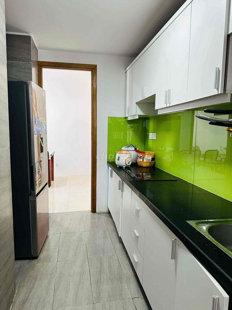 We'll have two bedrooms rented. 85 m. Vista Verde District 2.