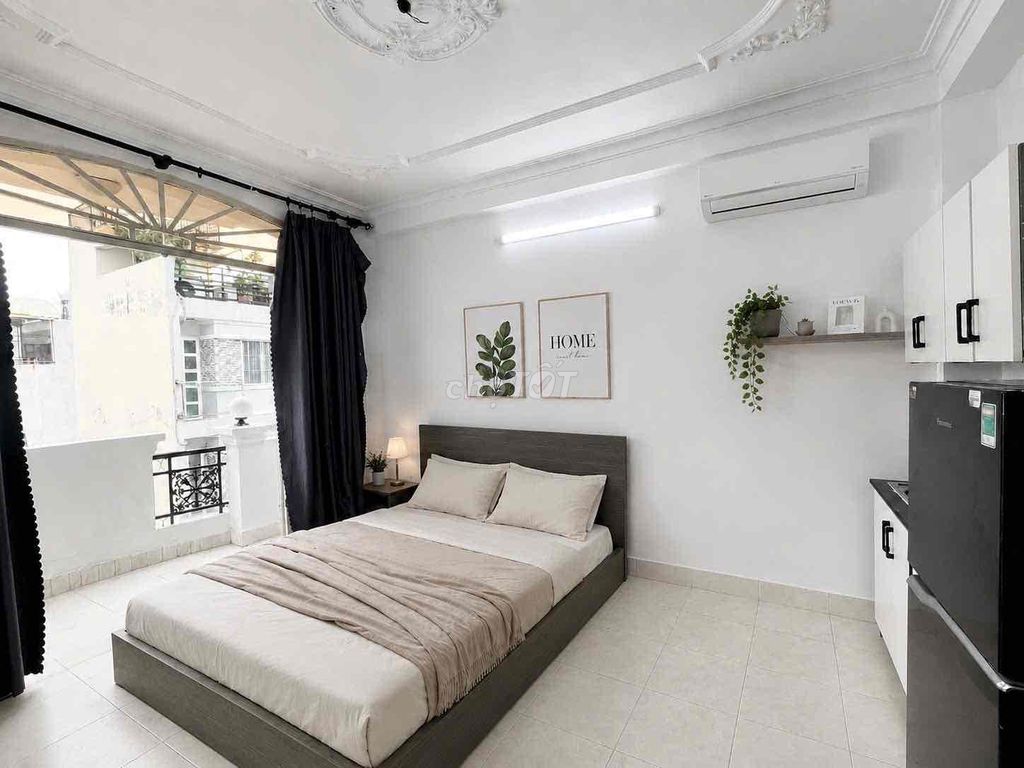 The new mini apartment is 100% in the center of Phú Nhuận.