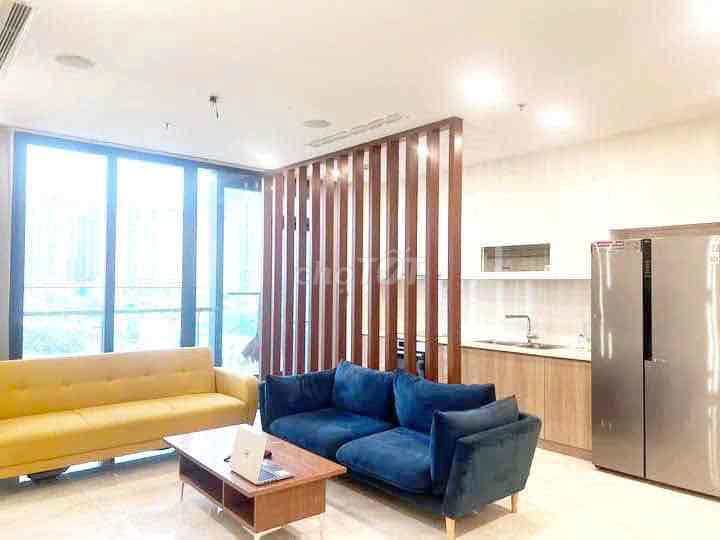 Three room view landmark 81 only 40 million a month-- Full-class furniture, into