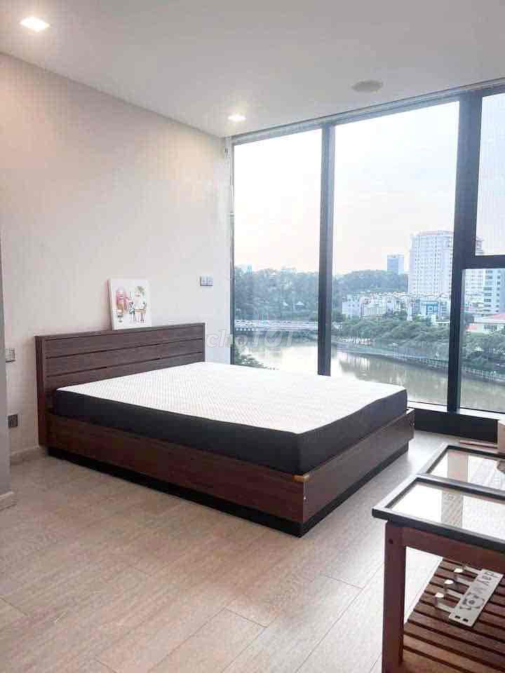 Three room view landmark 81 only 40 million a month-- Full-class furniture, into
