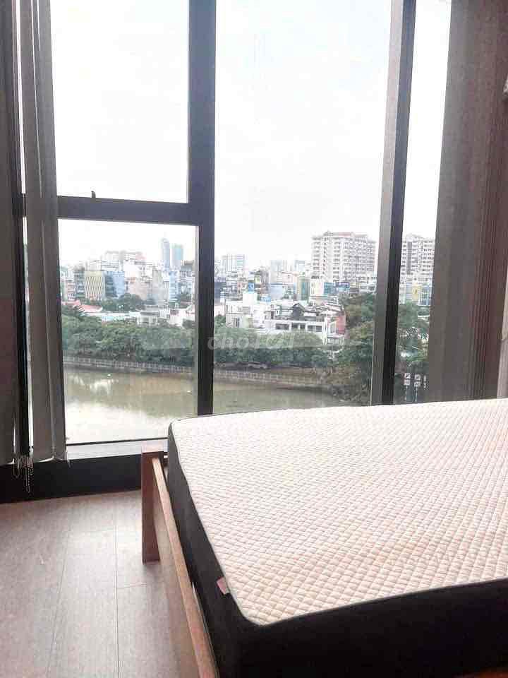 Three room view landmark 81 only 40 million a month-- Full-class furniture, into
