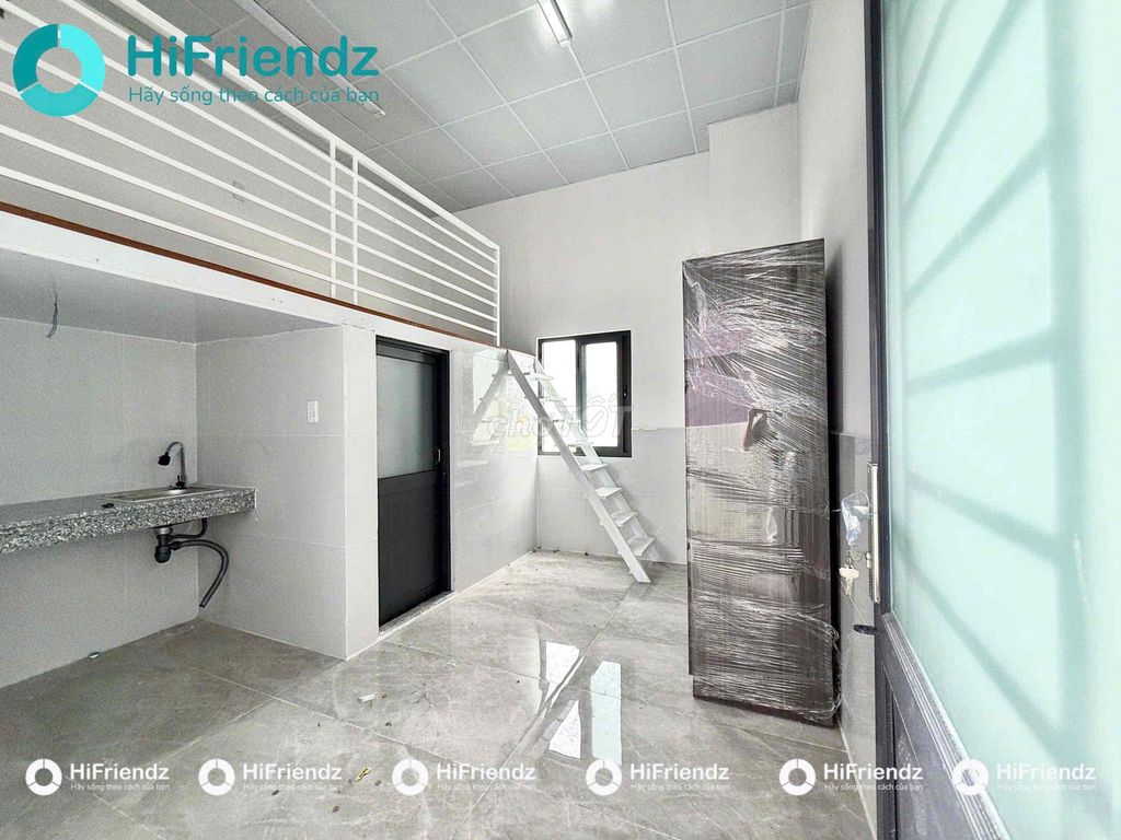 Open an apartment with an elevator near the University of Gemstone