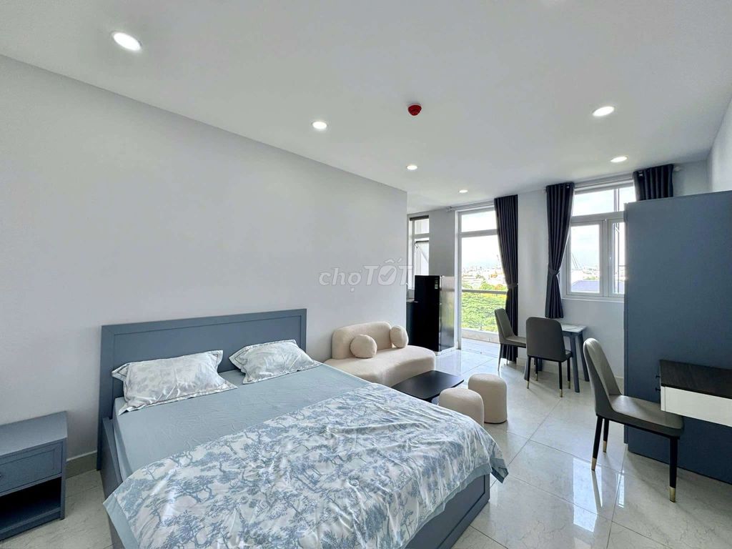 Studio Bancony's apartment rents studios right here in Bình Thạnh, new