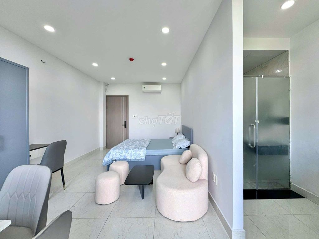 Studio Bancony's apartment rents studios right here in Bình Thạnh, new