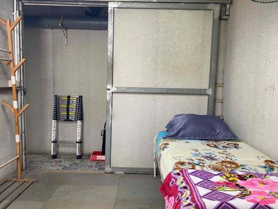 Third floor room, free time, fingerprint door, furniture, Kinh Dương Vương