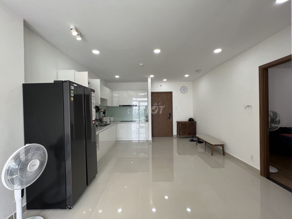 Rent two bedrooms. Two toilets with 10 million air conditioning.