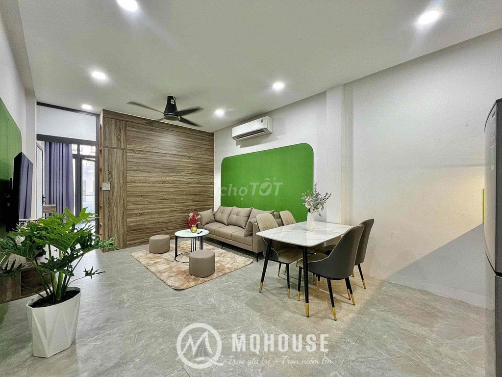 The 1st Bedroom is 100 percent now Vincom is on its way.
