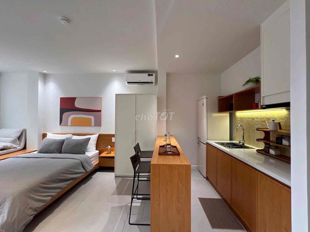 The House has the basic interior of its owner for a good price