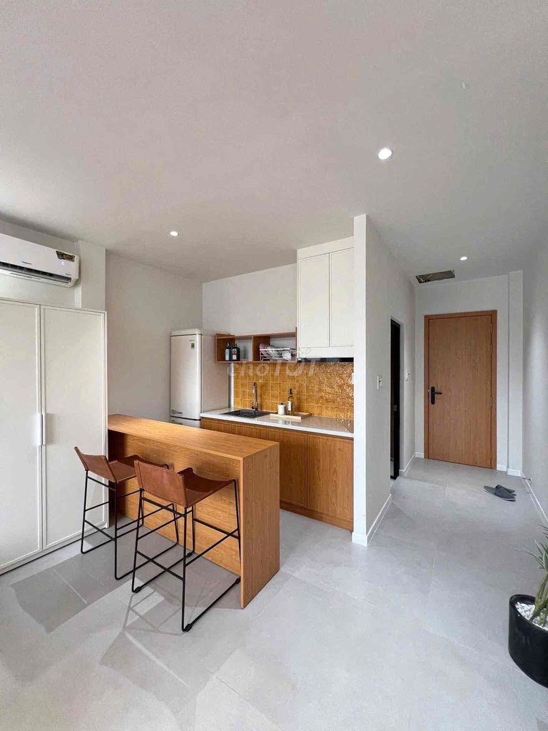 The House has the basic interior of its owner for a good price