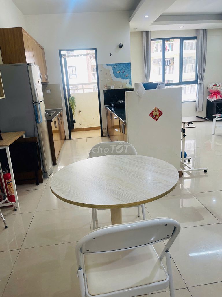 Rent The Era Town, 85 meters, 2 bedrooms, interior. Eight million.