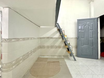 A high-security, Mã Lò-free room, $2.6 million a month.