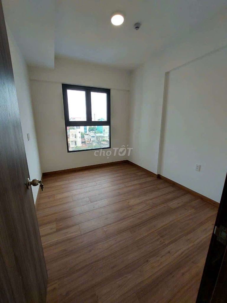 Rent two bedrooms. Two toilets. 68 meters.