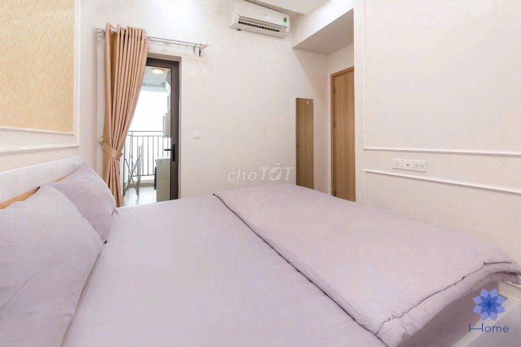 The Orchard Parkview apartment. Two bedrooms. Two toilets. Only 17 million.