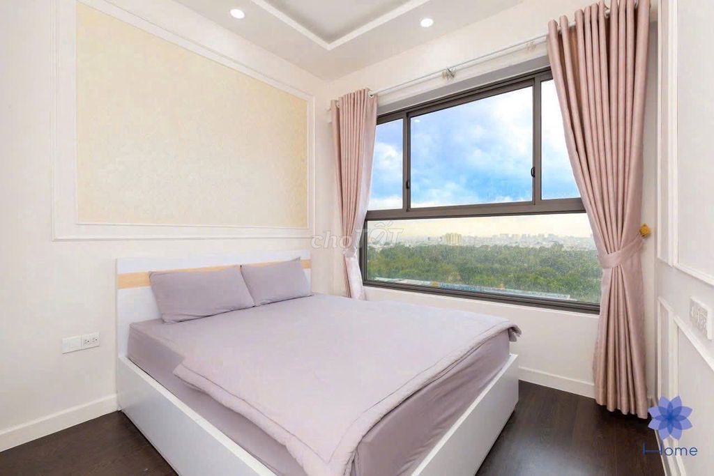 The Orchard Parkview apartment. Two bedrooms. Two toilets. Only 17 million.
