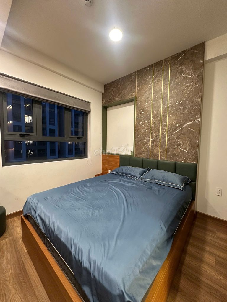 Two bedrooms, two bedrooms. Full Seven Seven Houses.