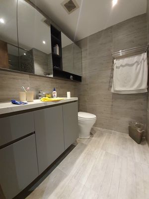 Golden Mansion 3 bedrooms near the Home Park set the entire interior cheap