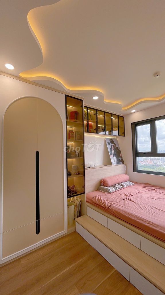 need to rent to District 7 riverside 2 bedroom full interior - 11 million cool room