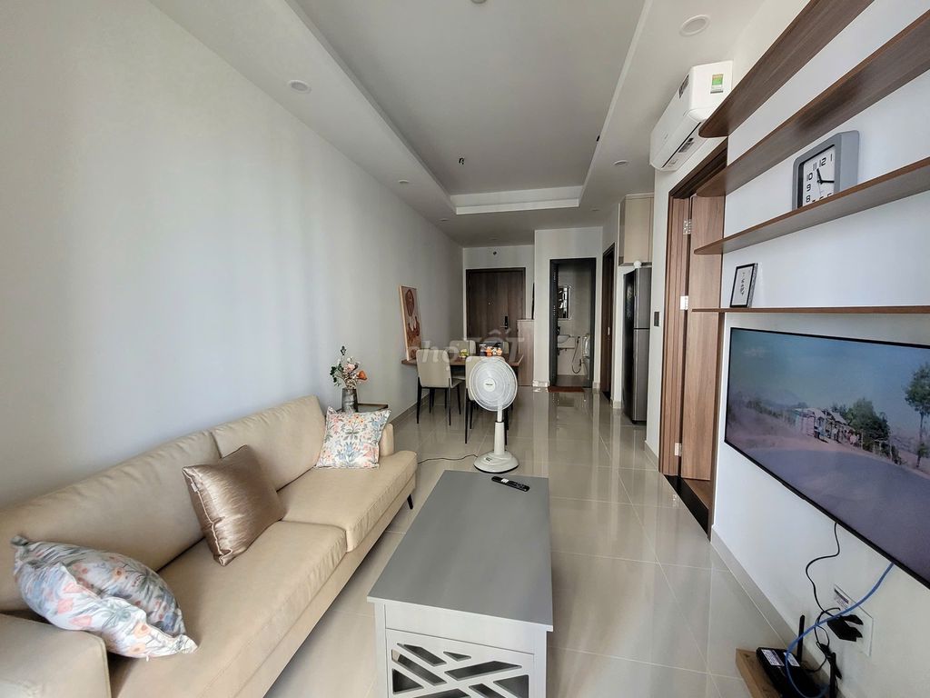 need to rent to District 7 riverside 2 bedroom full interior - 11 million cool room