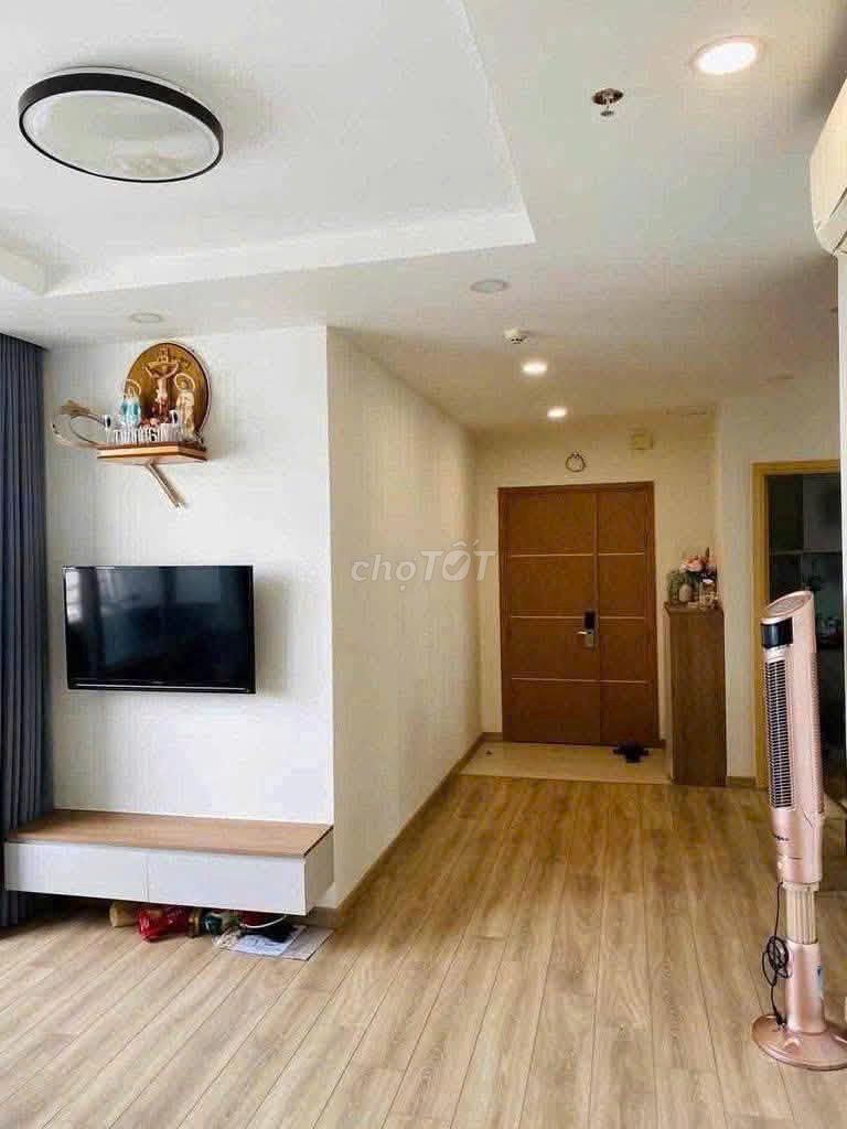 Rent Him Lam Chợ Lớn 97 M2, 2 bedrooms, full interior for 13 million a month.