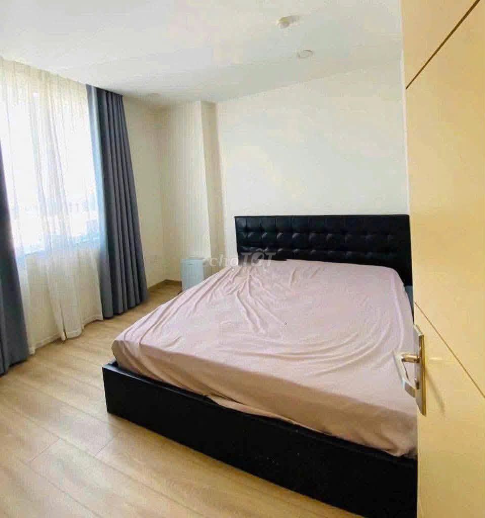 Rent Him Lam Chợ Lớn 97 M2, 2 bedrooms, full interior for 13 million a month.