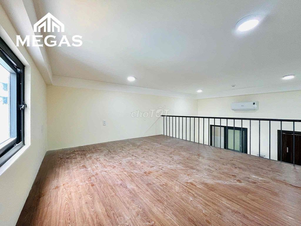 The apartment is guarded, the area is wide open