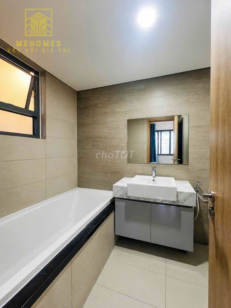 Rent three ntcb bedrooms, manager's fee, nice view, 19 million.
