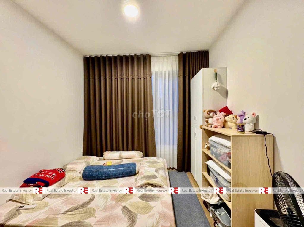 Renting Akari City 2 Bedrooms full of renting furniture: Nine million.