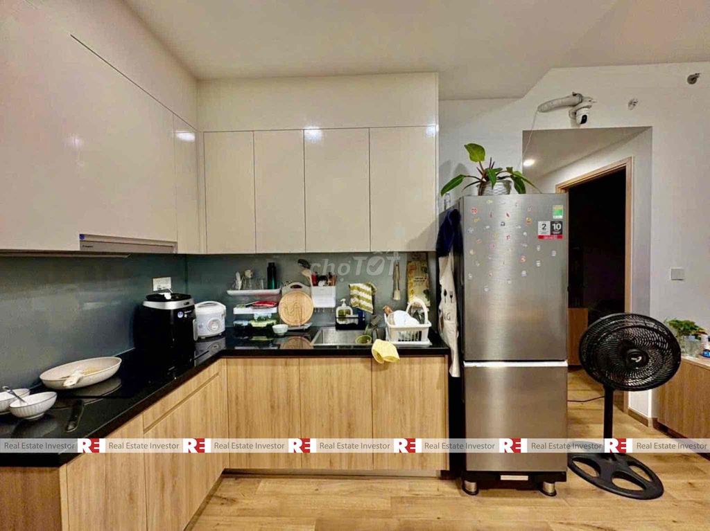 Renting Akari City 2 Bedrooms full of renting furniture: Nine million.