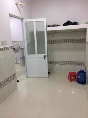 It's the owner of the hotel room - 1/30 Văn Cao