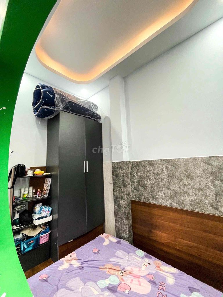 Two bedrooms. A bathroom. Ready.
