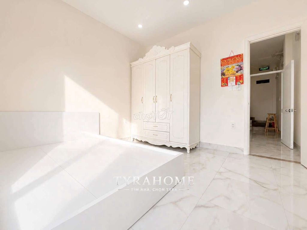 A Bancony Bedroom. Homeway Style. Ladies and gentlemen, Bình Thạnh.