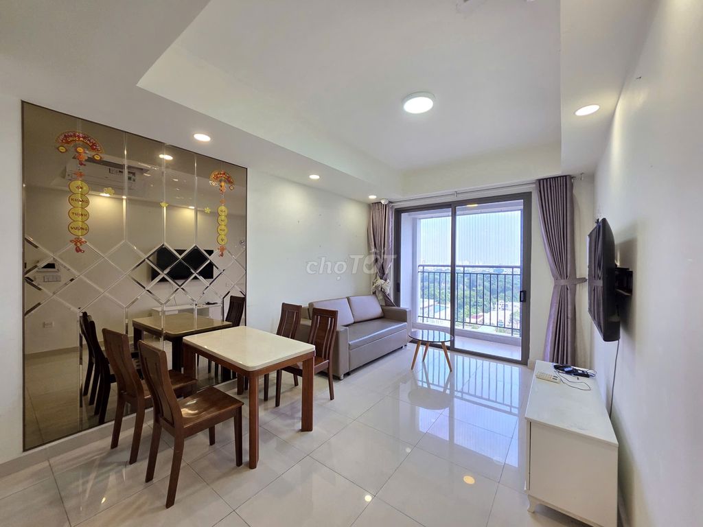 A super-prime apartment is only 16 million, two bedrooms, two Botanica Premier toilets.