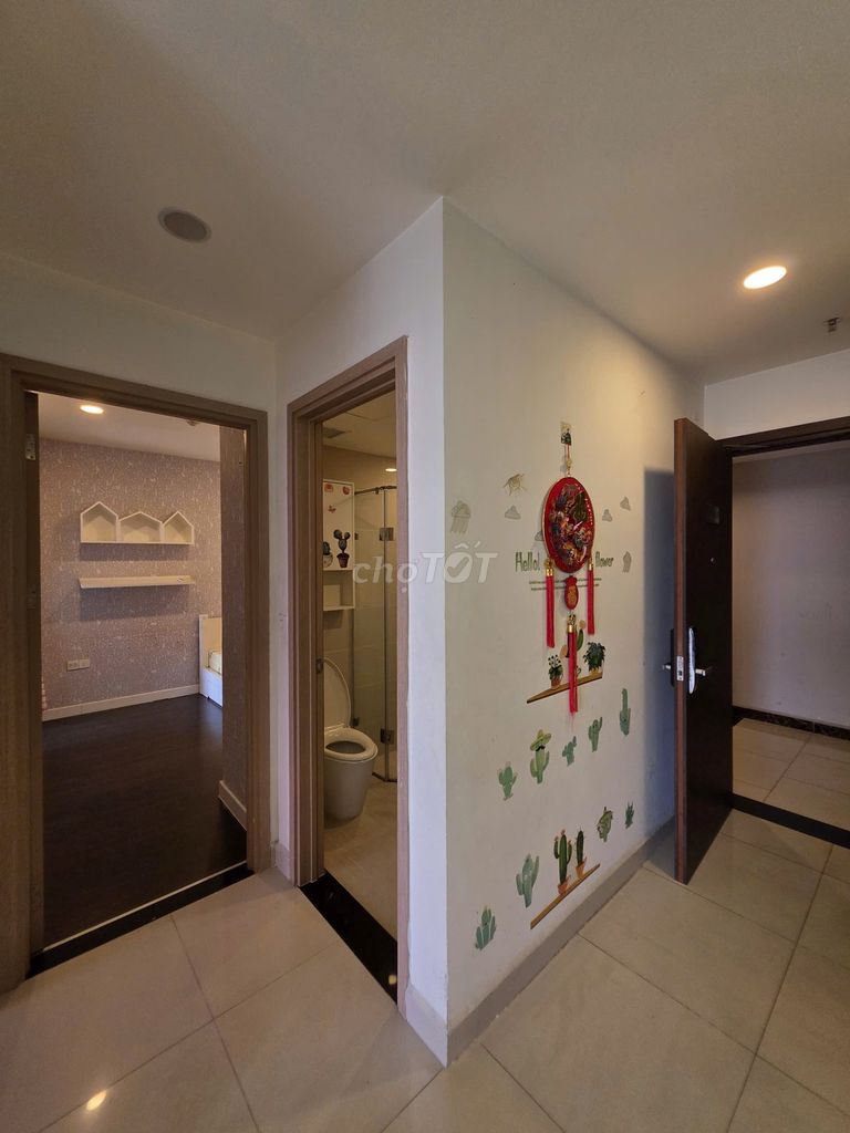 A super-prime apartment is only 16 million, two bedrooms, two Botanica Premier toilets.