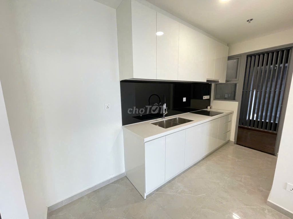 Celesta Rise rents twice as much as a bedroom. 80 meters, ntcb, only 13 million.